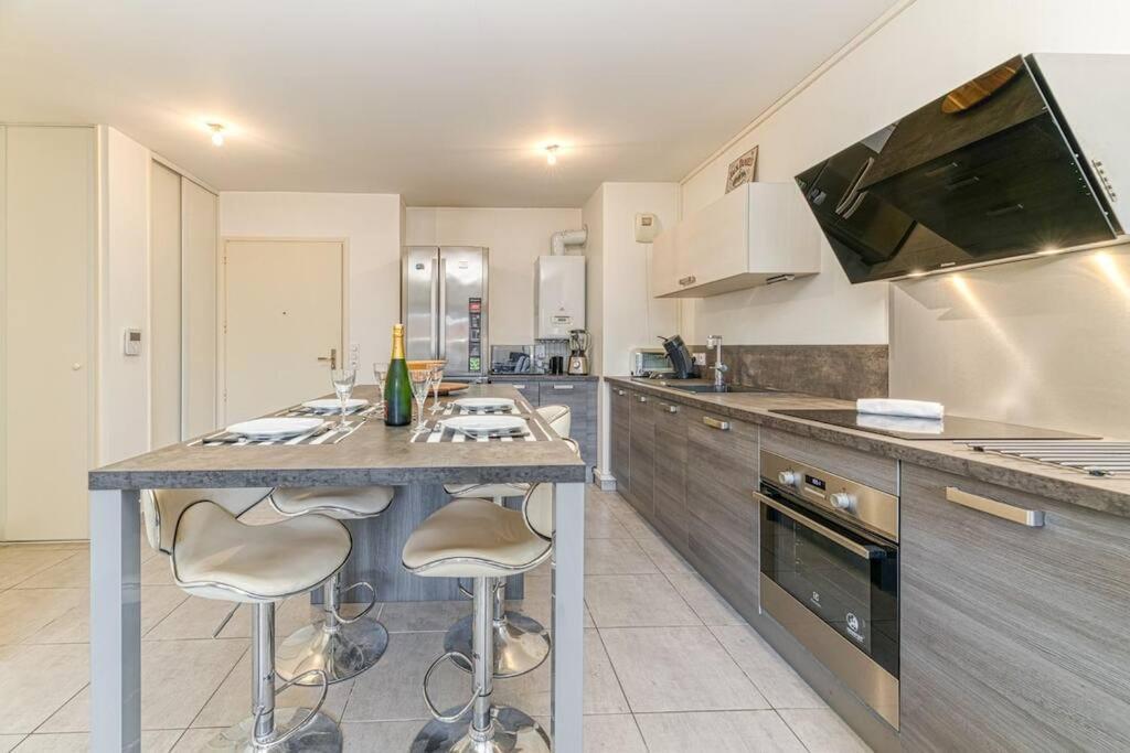 Bel Appartement-Garage Prive-Balcon-Wifi Fibre Rhut Dış mekan fotoğraf