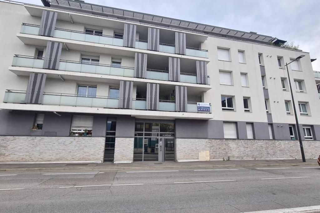 Bel Appartement-Garage Prive-Balcon-Wifi Fibre Rhut Dış mekan fotoğraf